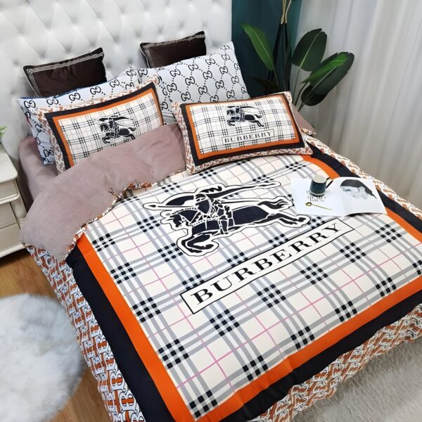 Burberry Bedding Set - TB010