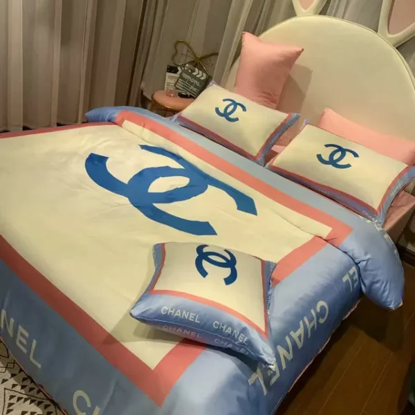 Chanel Logo Blue Printed Bedding Sets Quilt Sets Duvet Cover Luxury Brand Bedding Decor Bedroom Sets Best Luxury Bedding Sets