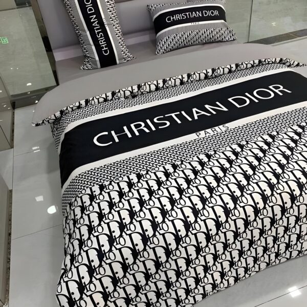 Dior Bedding Set - TB186