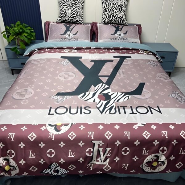 Louis Vuitton Bedding Set - TB498