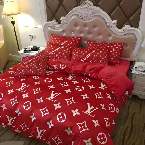 Louis Vuitton Bedding Set - TB500