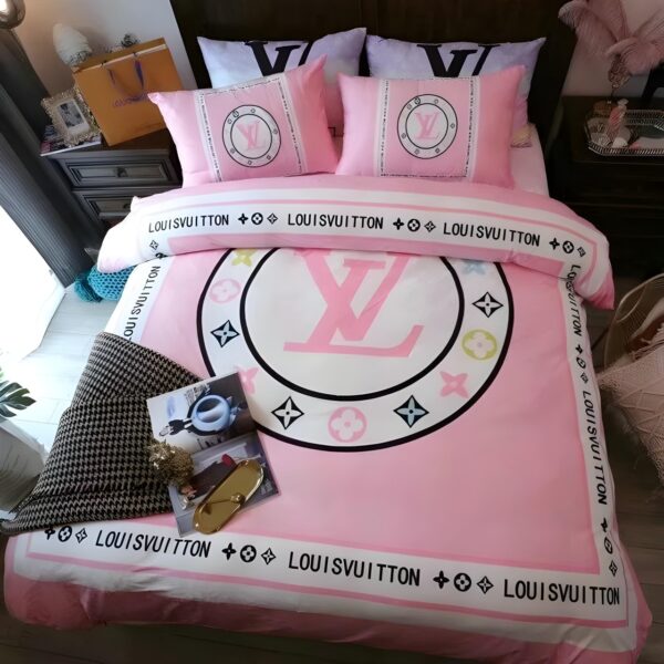 Louis Vuitton Bedding Set - TB541