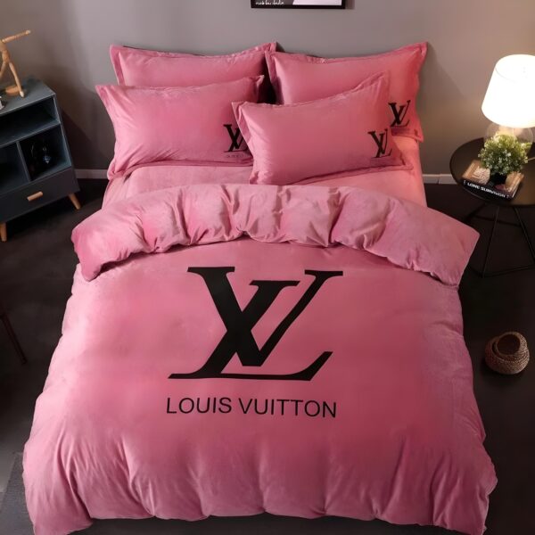 Louis Vuitton Bedding Set - TB546