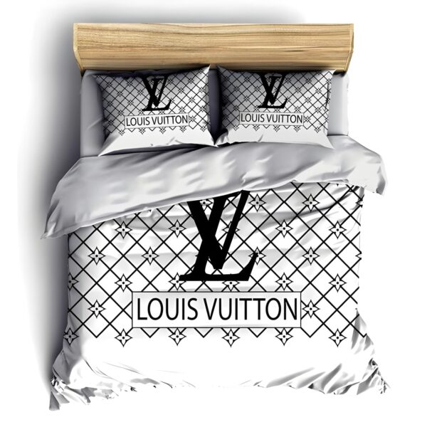 Louis Vuitton Bedding Set - TB580
