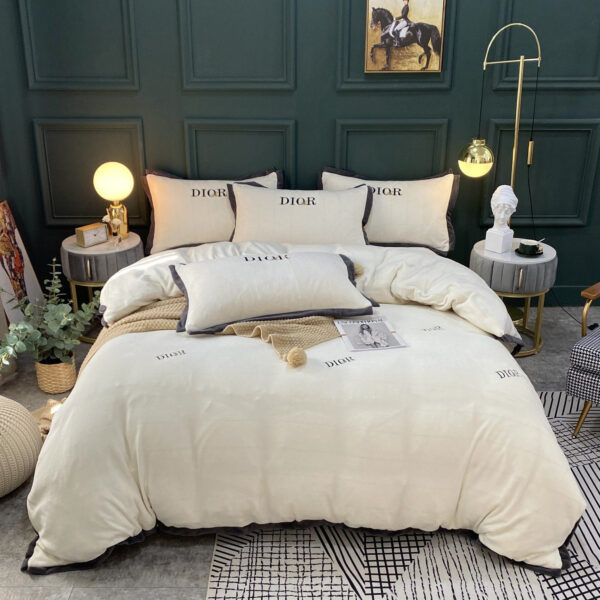 Luxury Christian Dior Brand Dior Bedding Sets Duvet Cover Bedroom Luxury Brand Bedding Bedroom 22