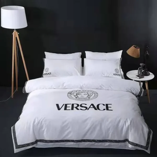 Versace White Luxury Brand Bedding Sets Duvet Cover Set, For Home Best Luxury Bedding Sets